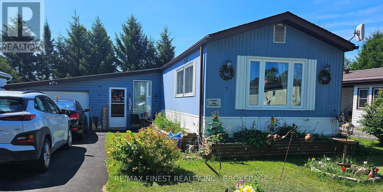 7 CEDAR STREET Image 1