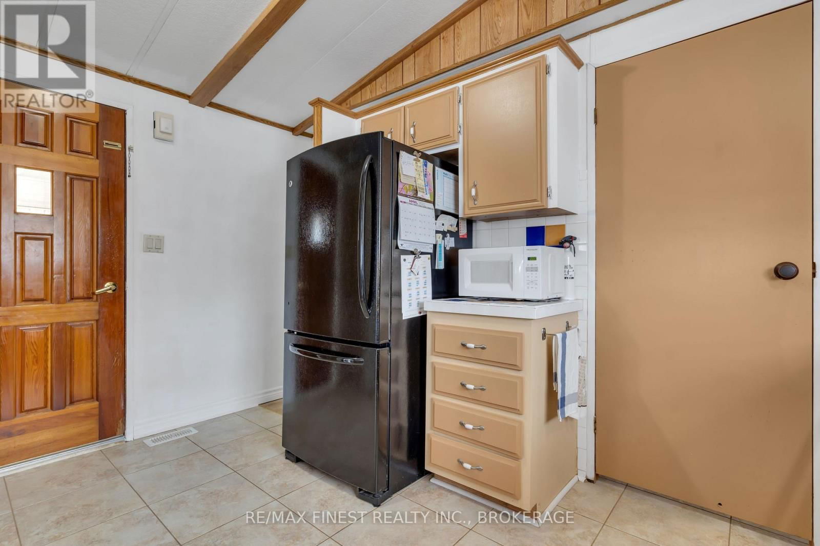 7 CEDAR STREET Image 14