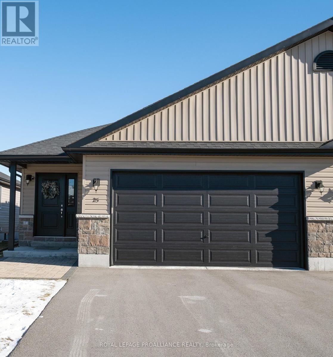 25 LEHTINEN CRESCENT Image 2