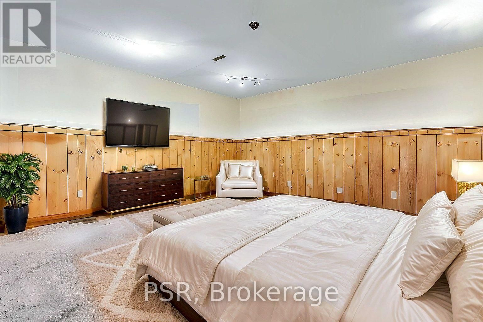 6460 WELLINGTON ROAD 7 Image 17