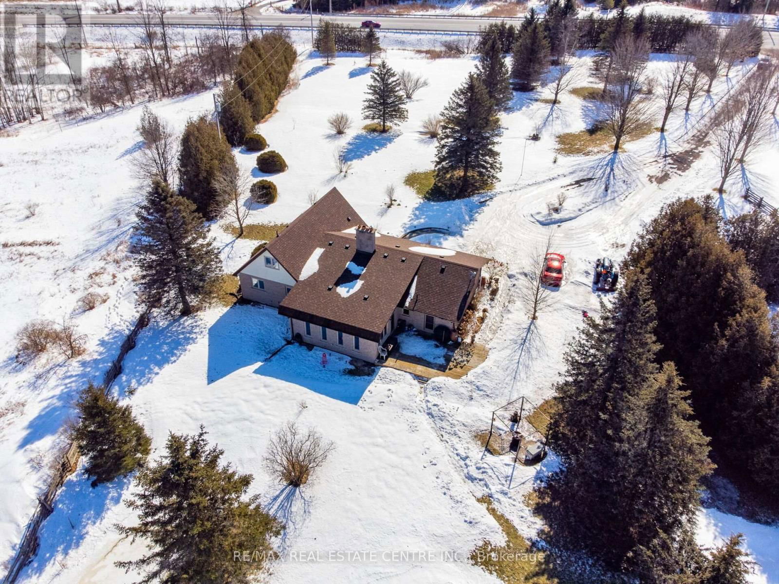 8438 HWY 7 Image 1