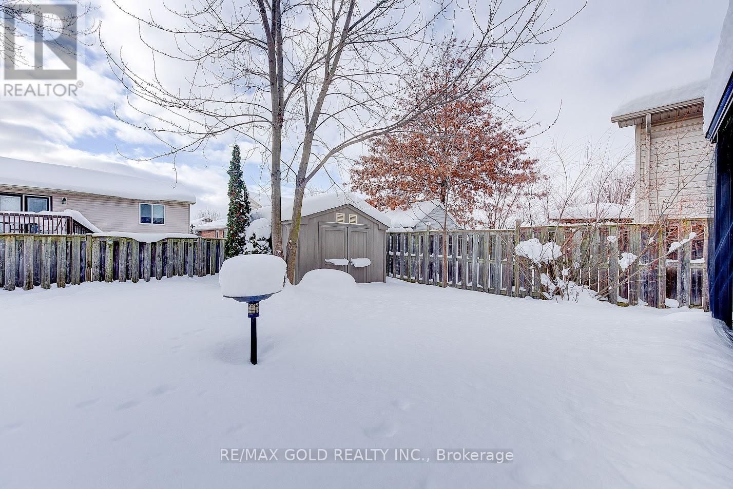 1751 CORONATION DRIVE Image 37