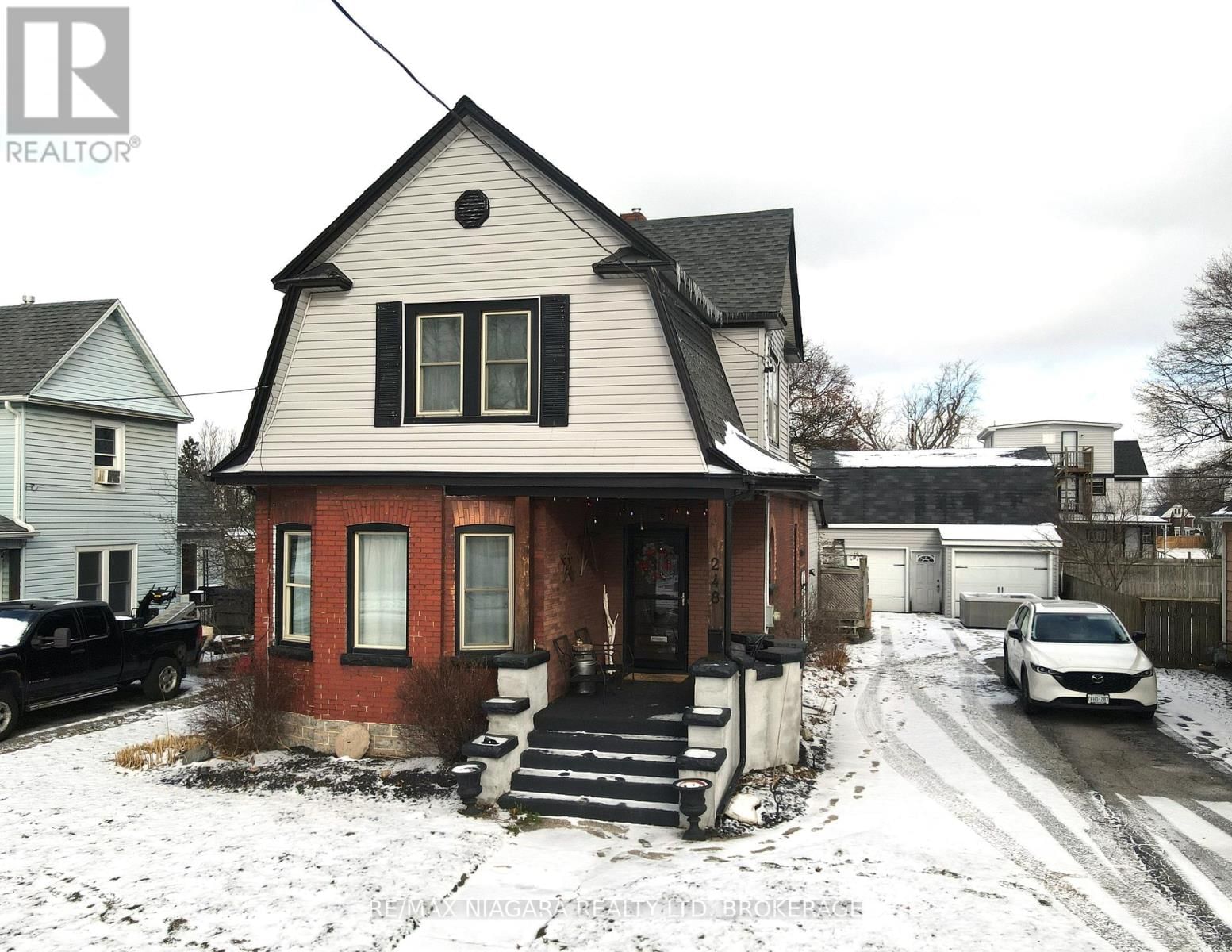 248 DUFFERIN STREET Image 1