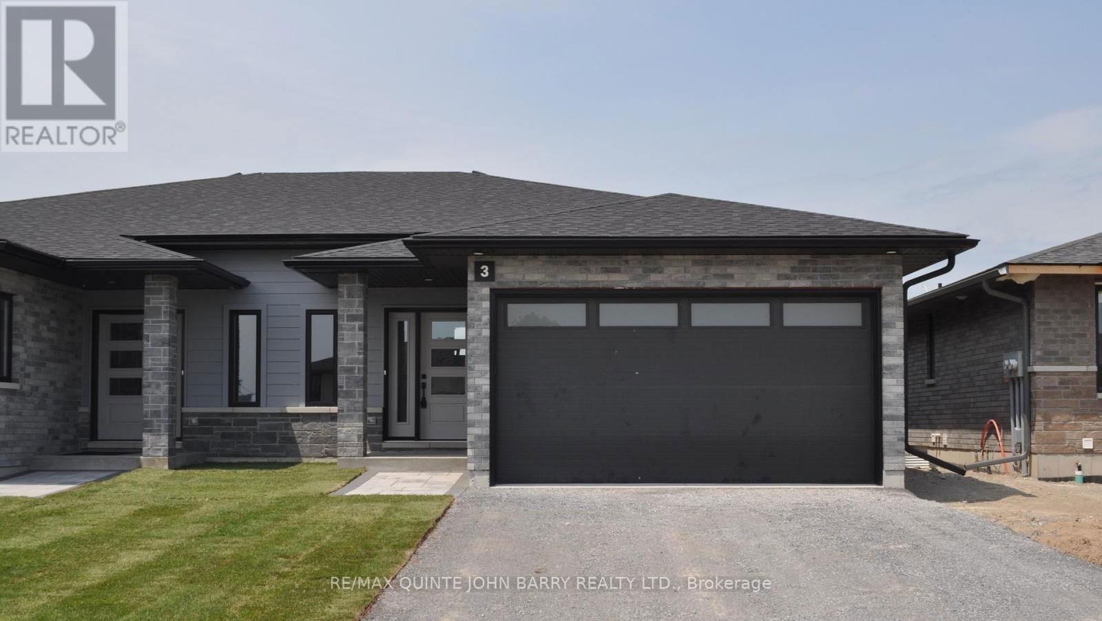 Lot 30 - 3 PARKLAND CIRCLE Image 1