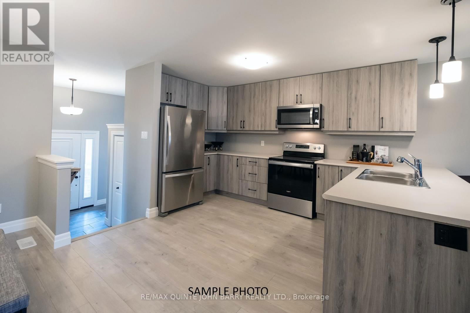 Lot 30 - 3 PARKLAND CIRCLE Image 3
