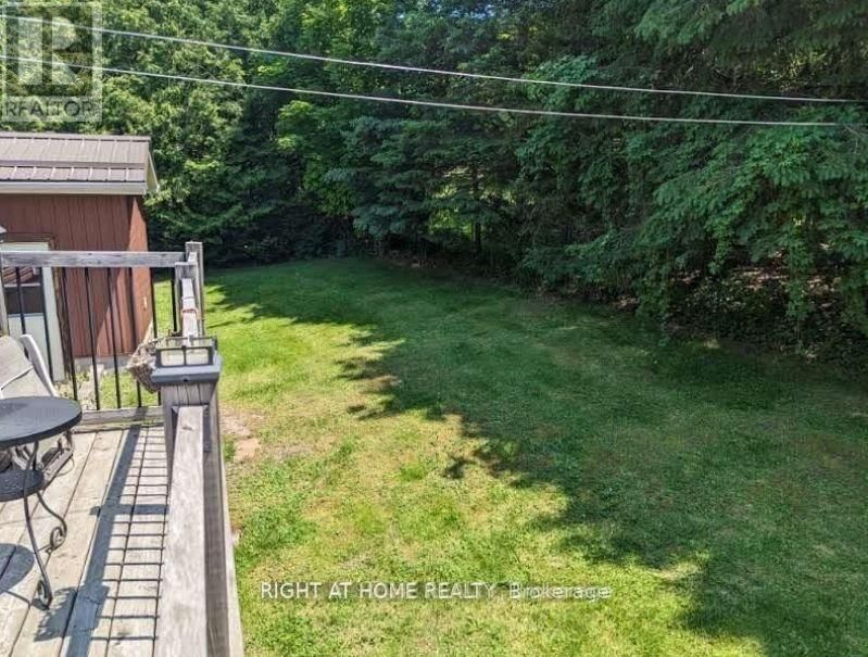 4 LAKESHORE ROAD Image 12
