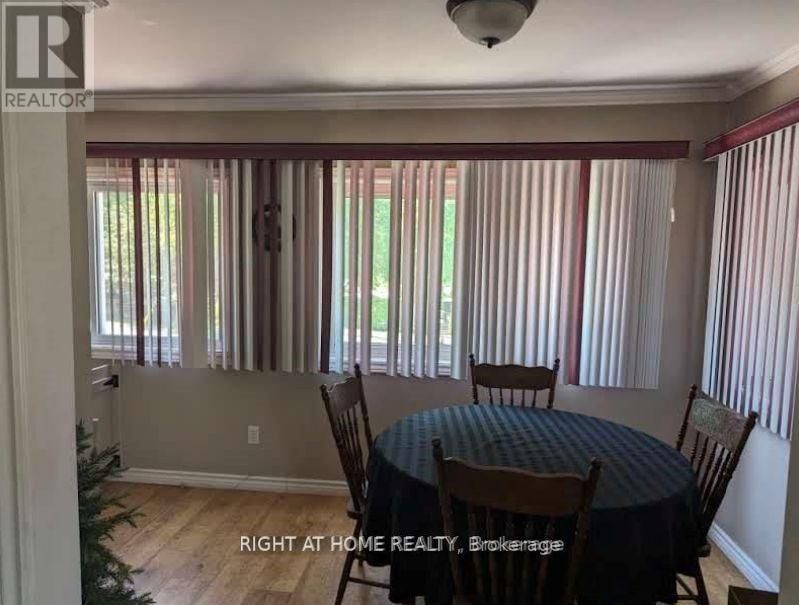 4 LAKESHORE ROAD Image 18