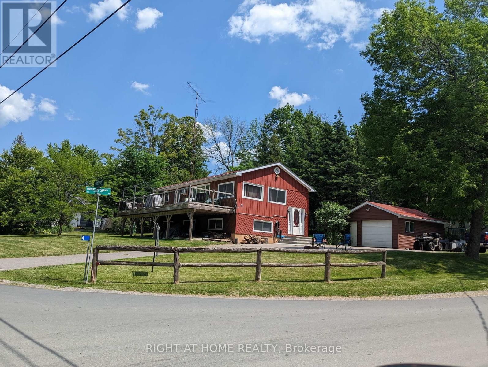 4 LAKESHORE ROAD Image 4