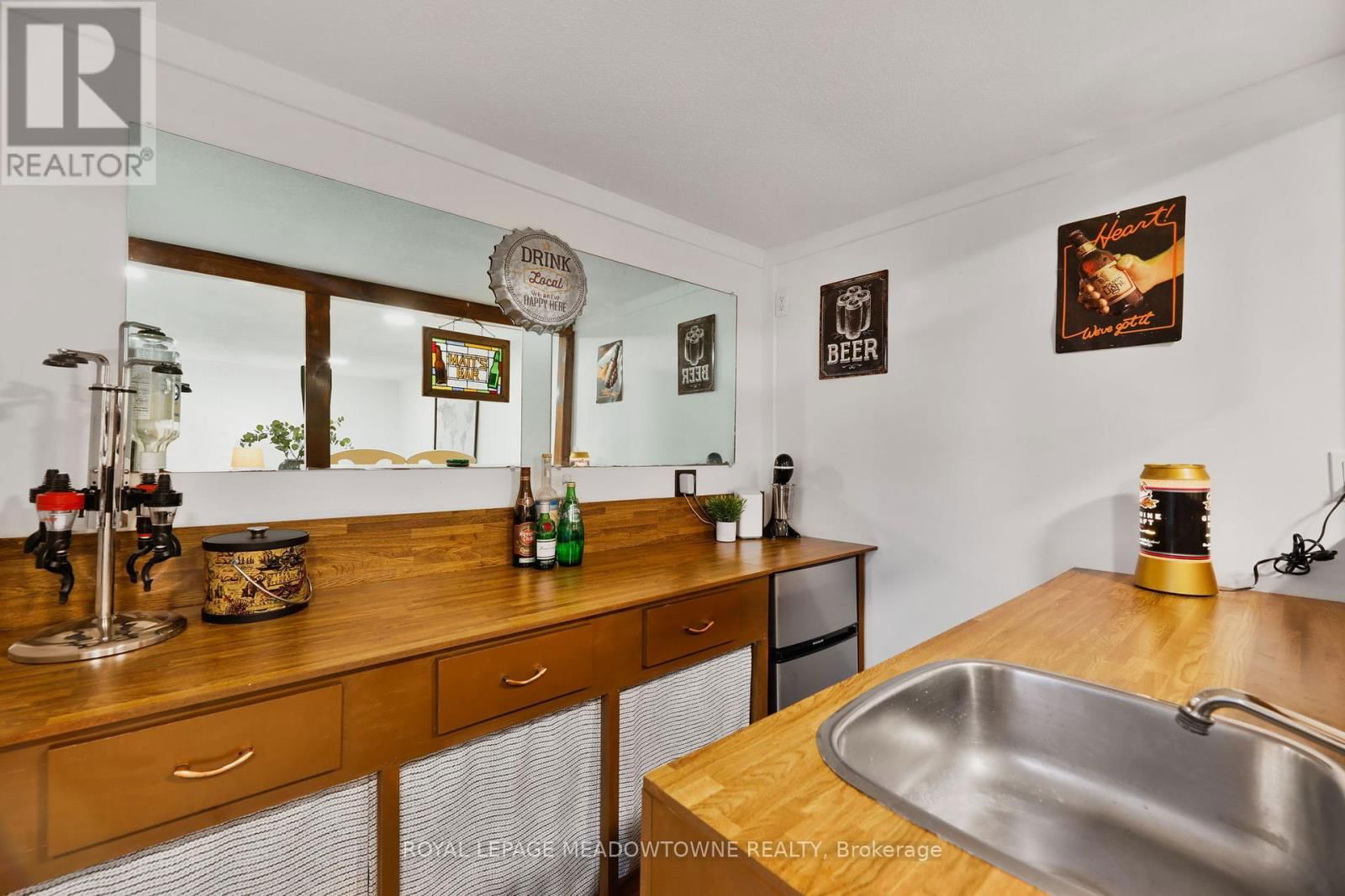 59 GLENROY COURT Image 21