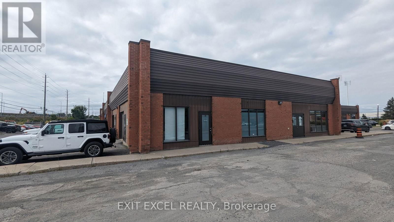 22 - 5350 CANOTEK ROAD Image 1