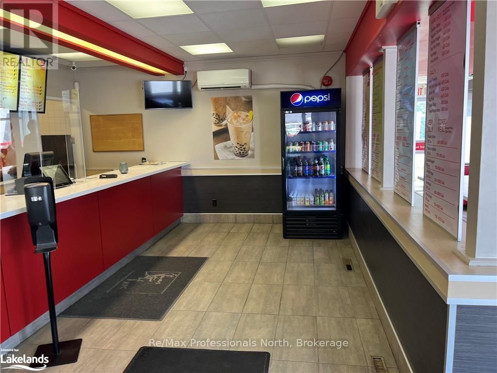 350 WINEWOOD AVENUE EAST Image 8