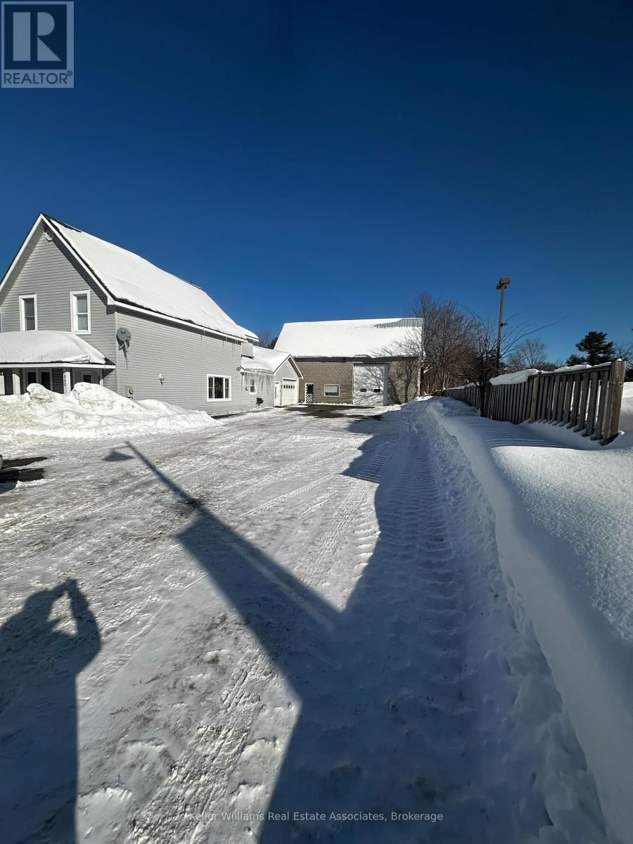860 MUSKOKA ROAD SOUTH Image 2