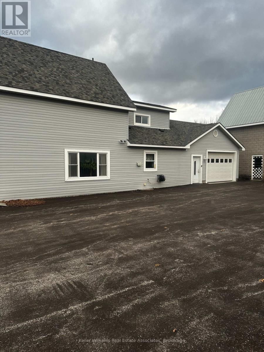 860 MUSKOKA ROAD SOUTH Image 20