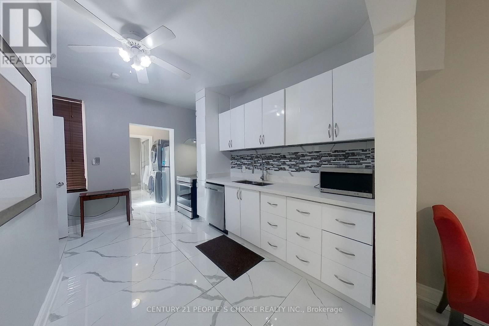 12 BARRIE LANE Image 13