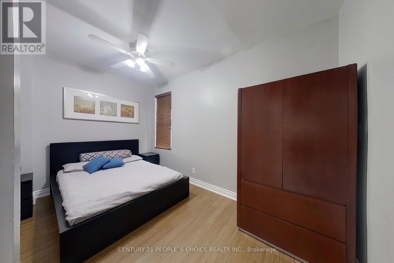 12 BARRIE LANE Image 18