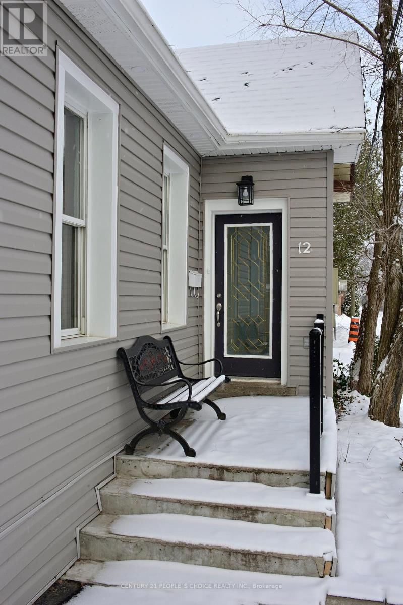 12 BARRIE LANE Image 3