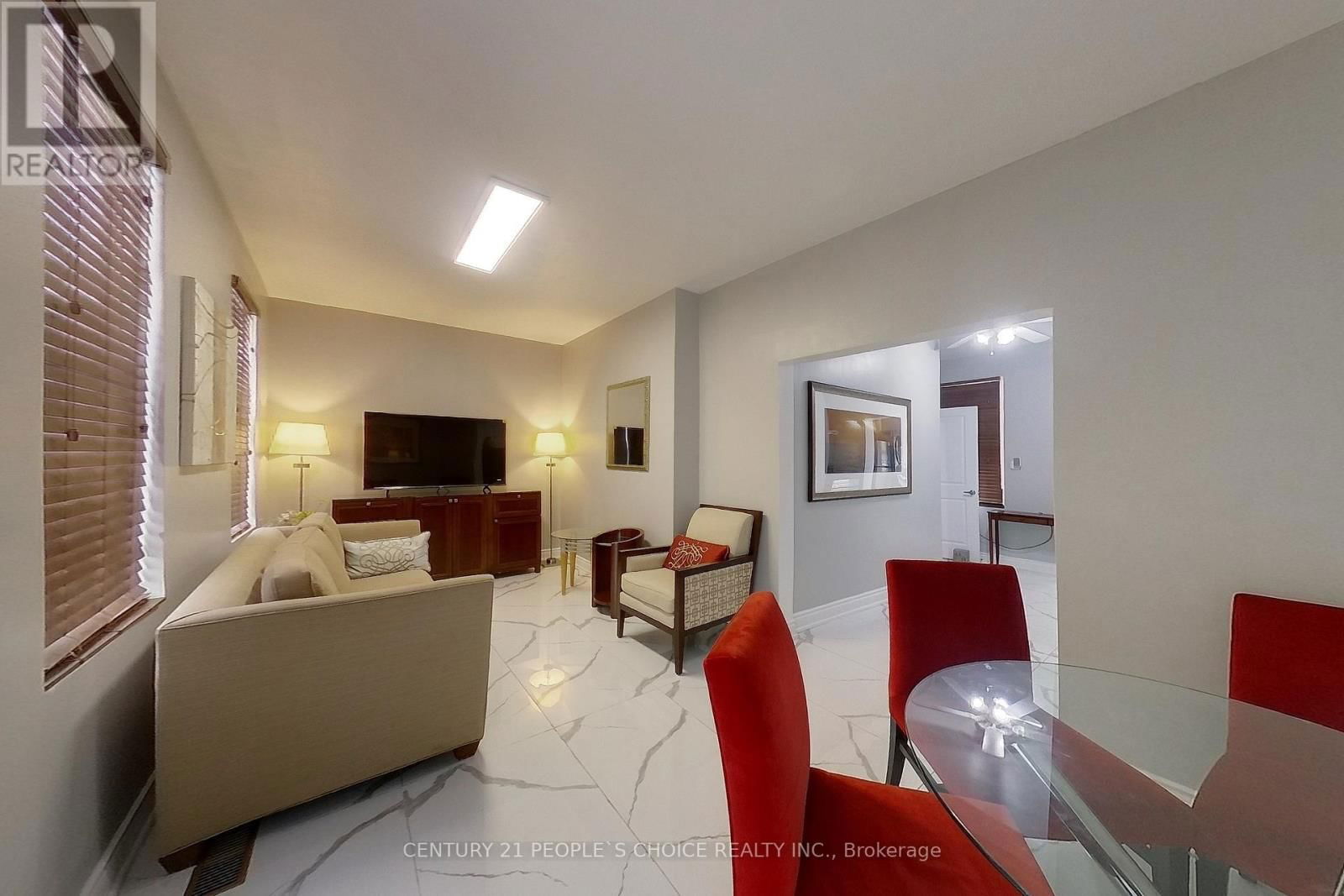 12 BARRIE LANE Image 7