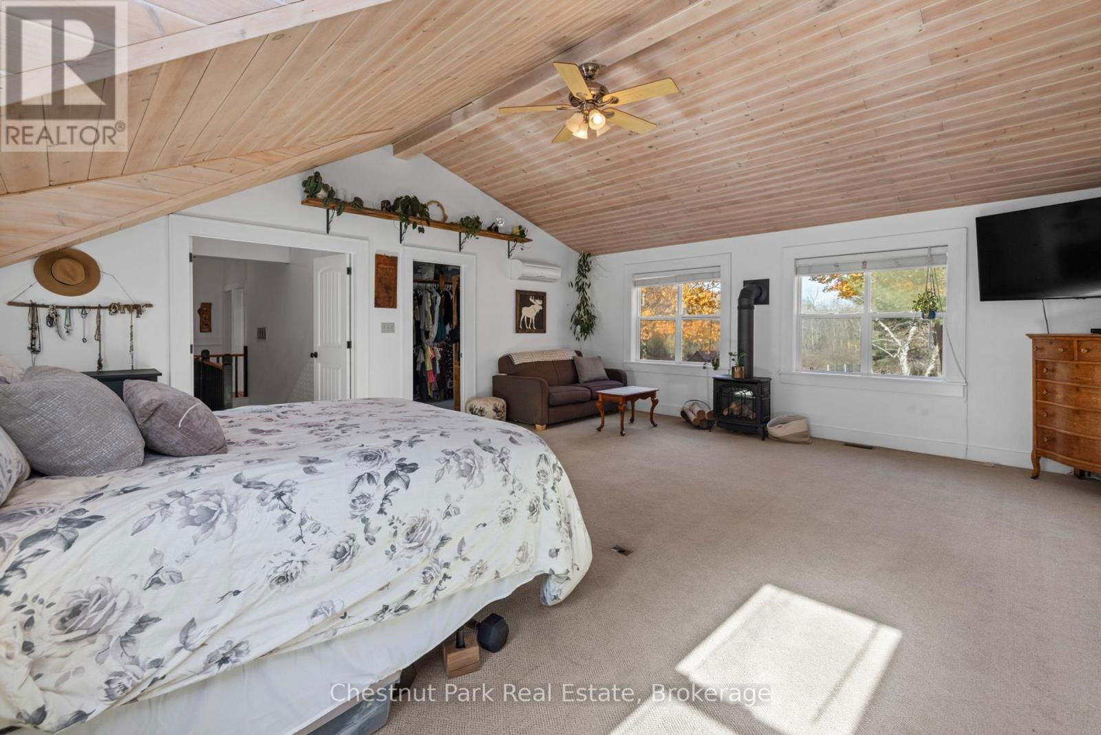 1236 BUTTER & EGG ROAD Image 22