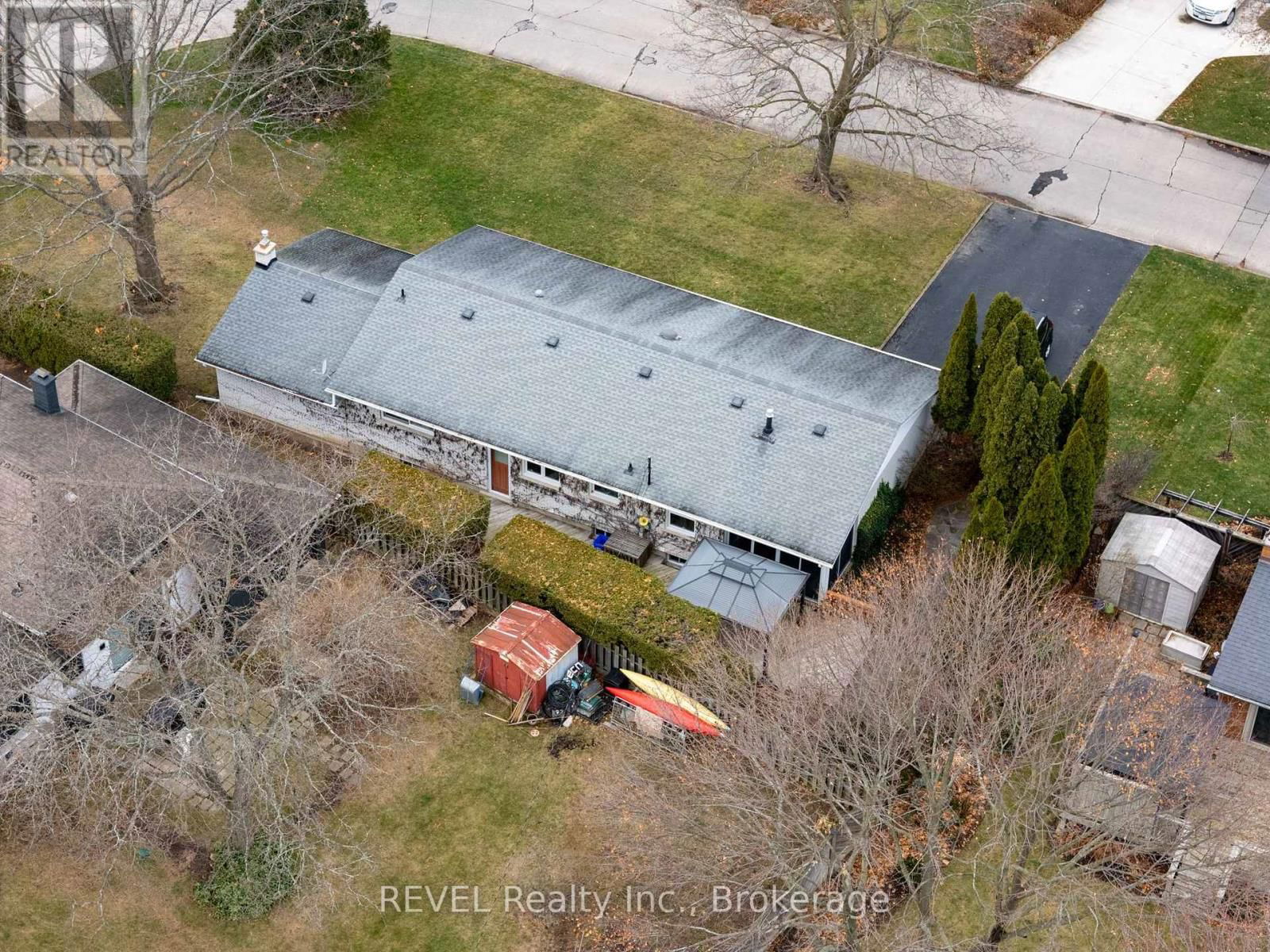 237 RIVERVIEW BOULEVARD Image 39