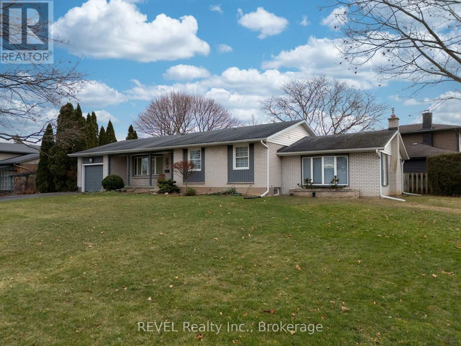 237 RIVERVIEW BOULEVARD Image 4