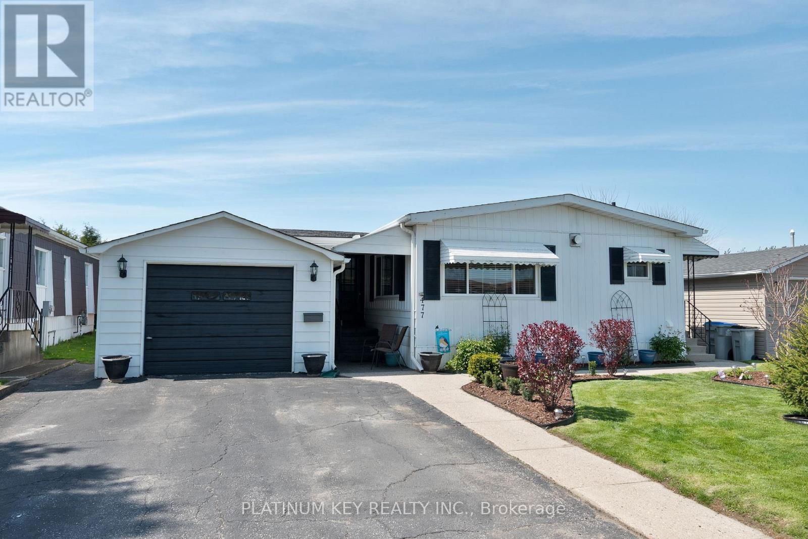 477 RICHARD CRESCENT Image 1