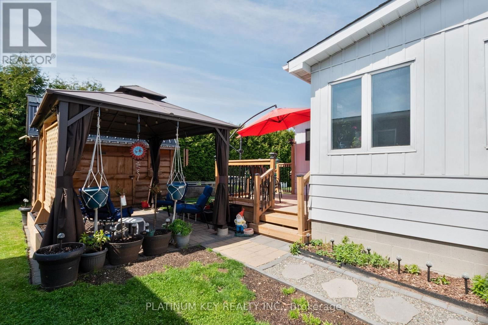 477 RICHARD CRESCENT Image 18