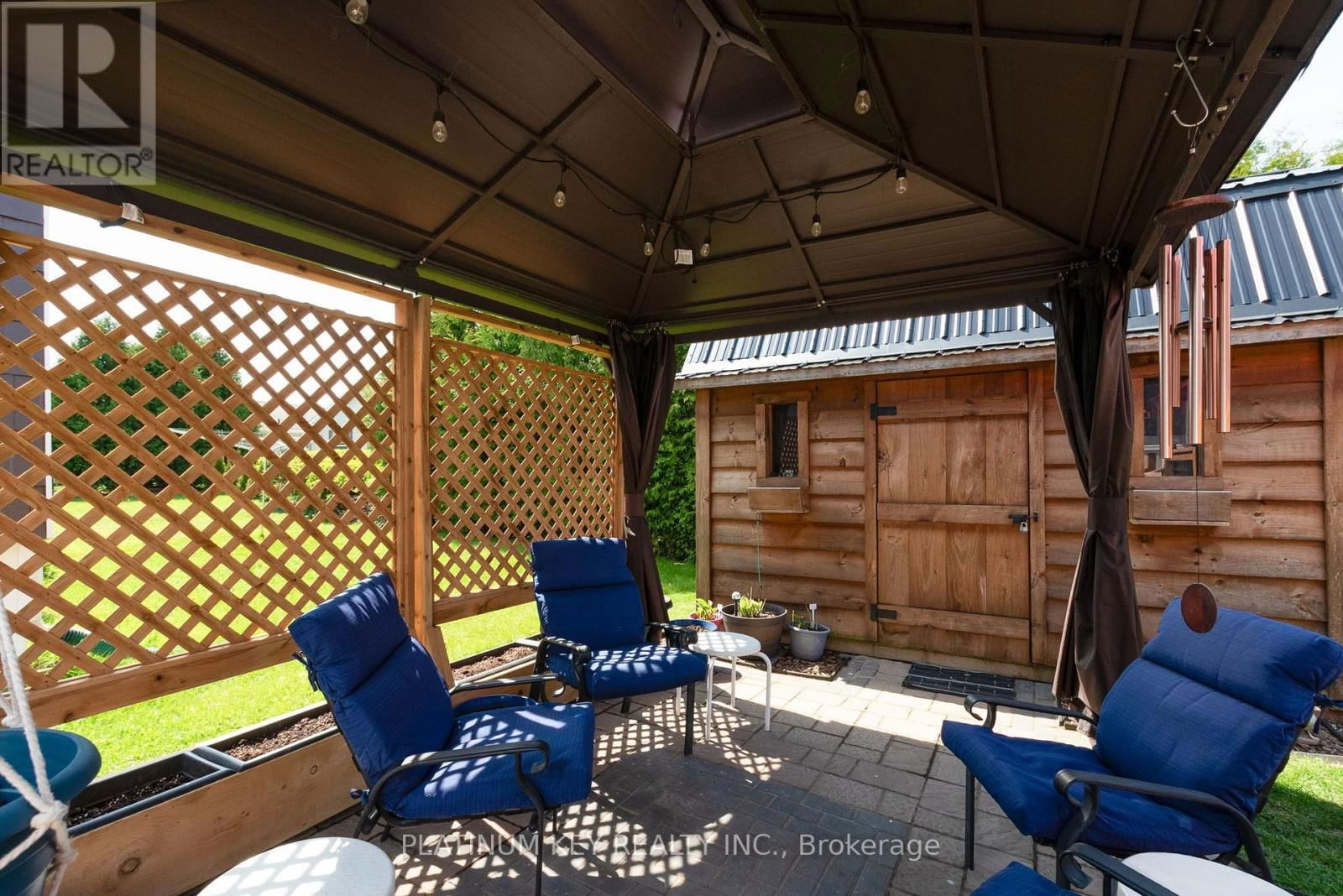 477 RICHARD CRESCENT Image 19