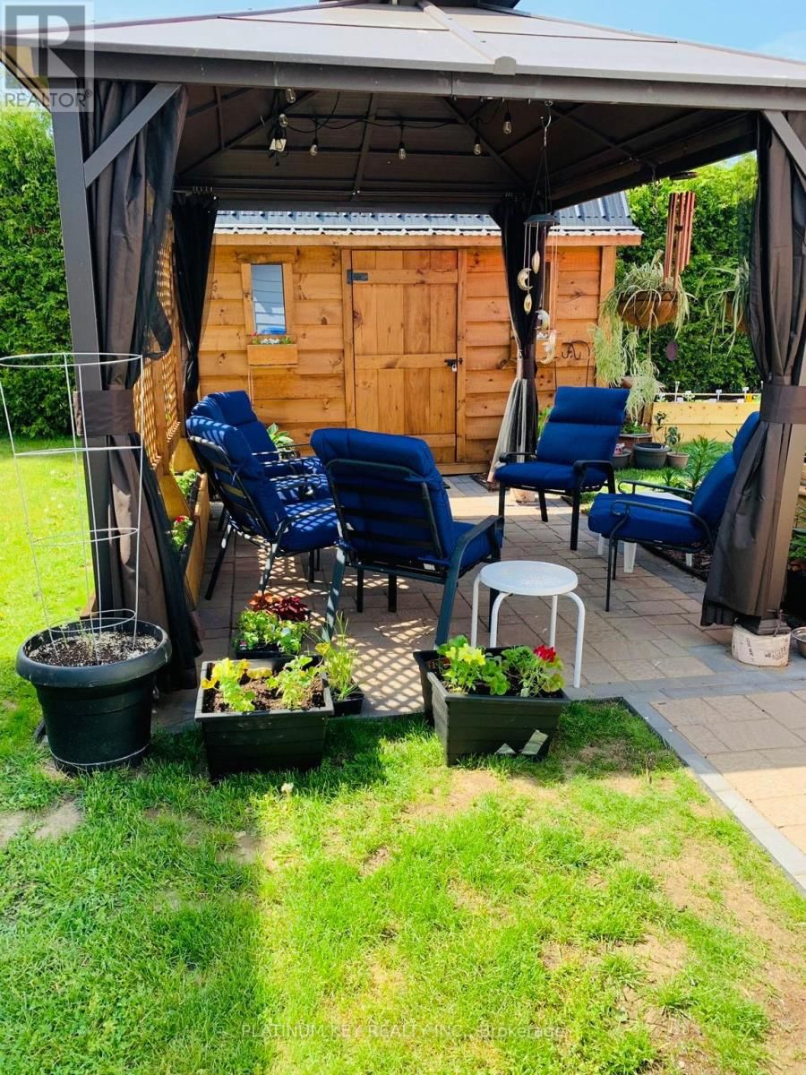 477 RICHARD CRESCENT Image 27