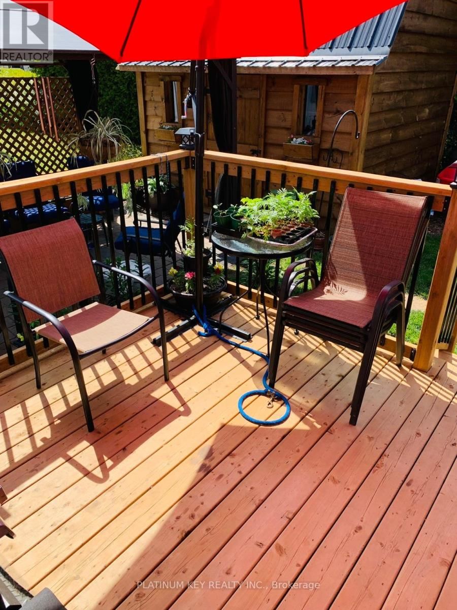 477 RICHARD CRESCENT Image 30