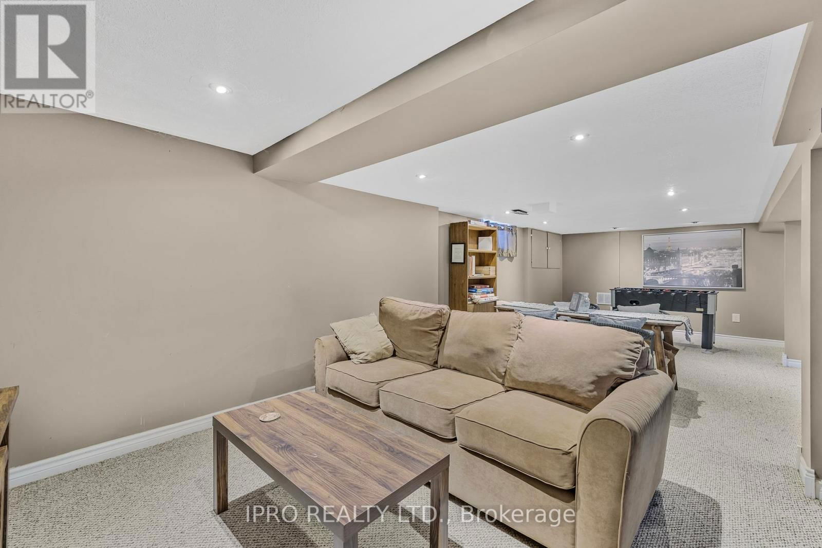 475 JOHN STREET Image 31