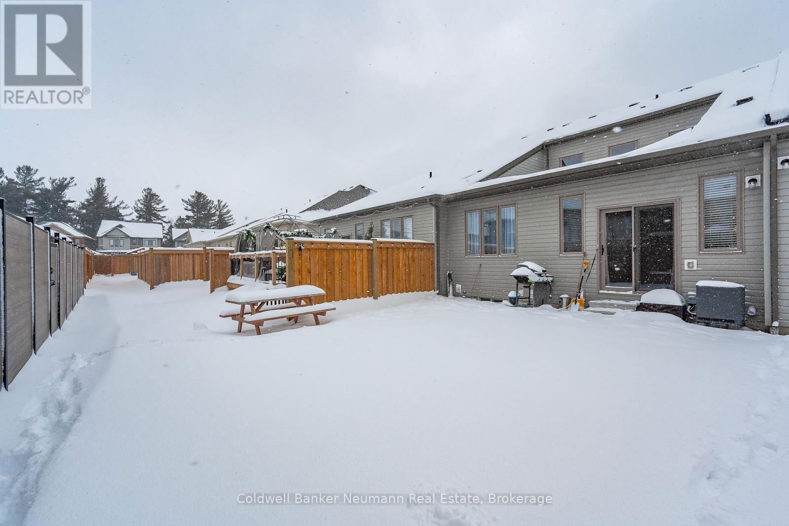 224 MCFARLANE CRESCENT S Image 39