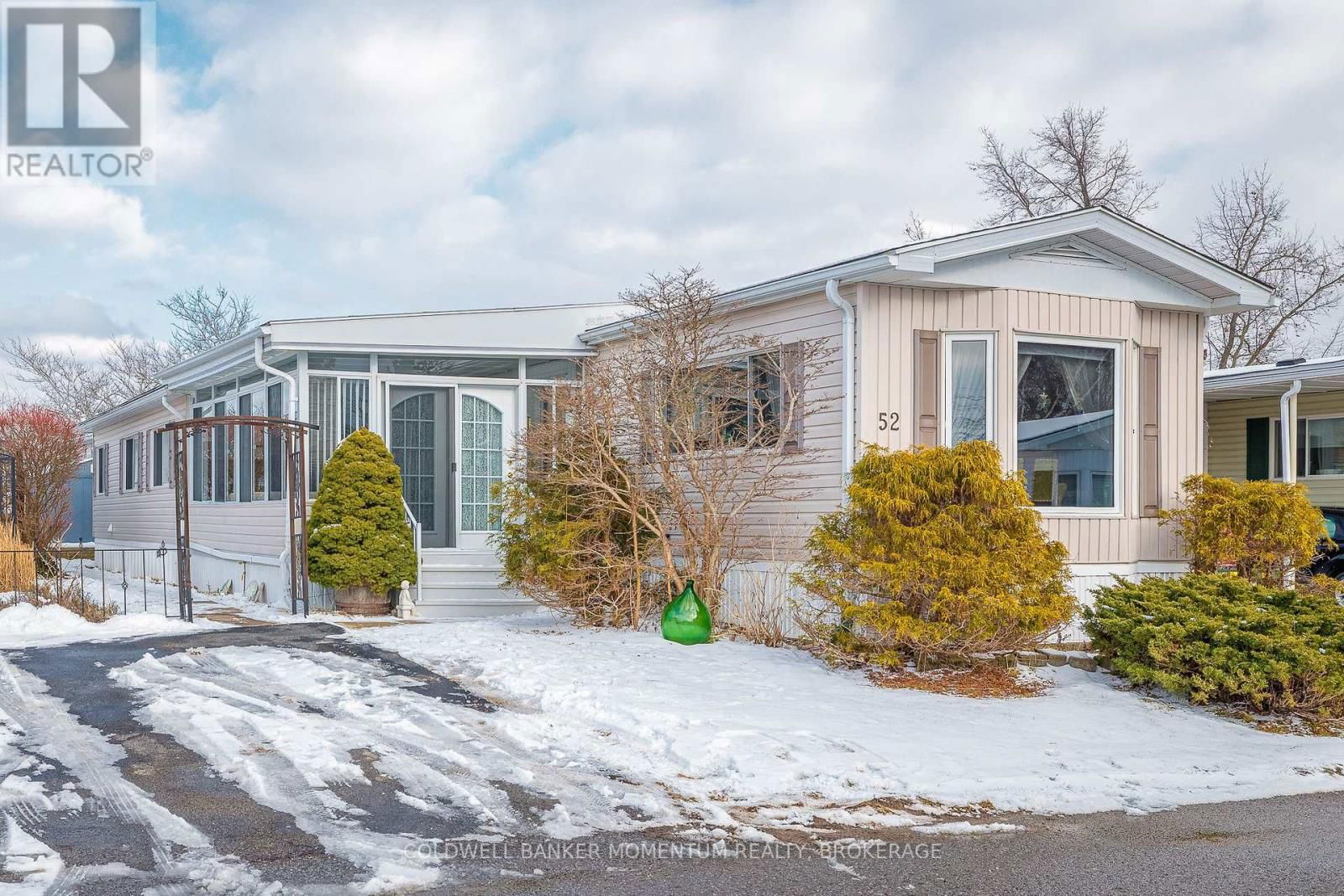 52 - 3033 TOWNLINE ROAD Image 1