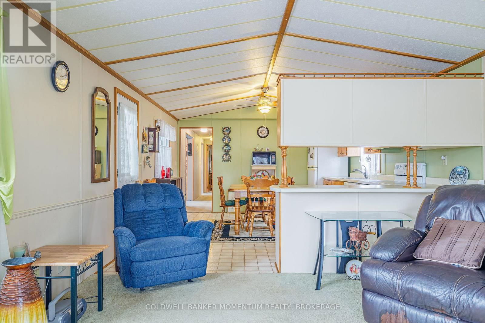 52 - 3033 TOWNLINE ROAD Image 14