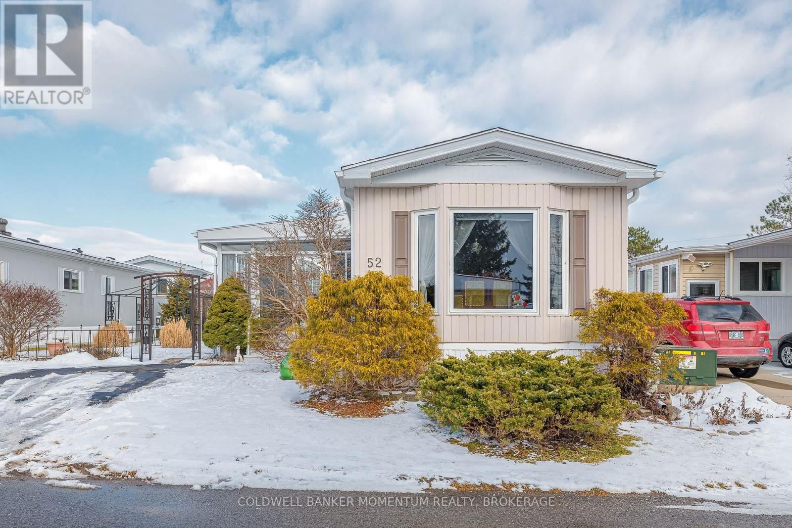 52 - 3033 TOWNLINE ROAD Image 3