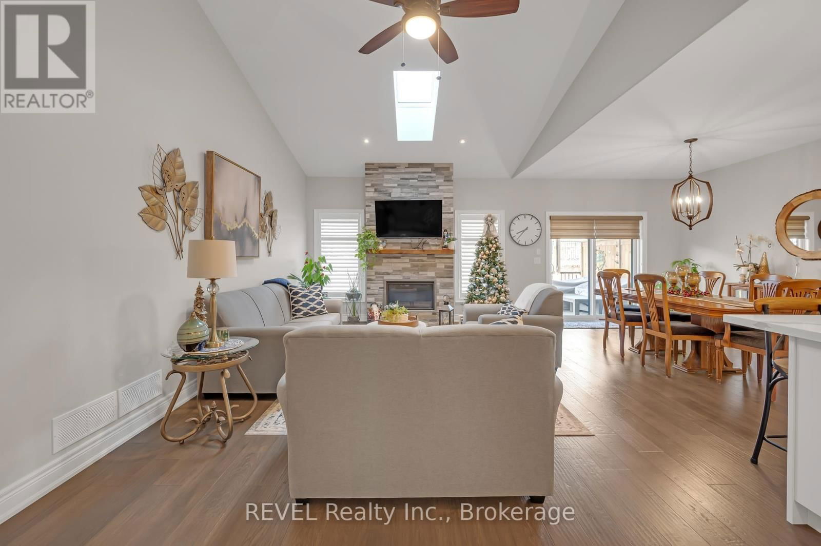49 - 180 PORT ROBINSON ROAD Image 11