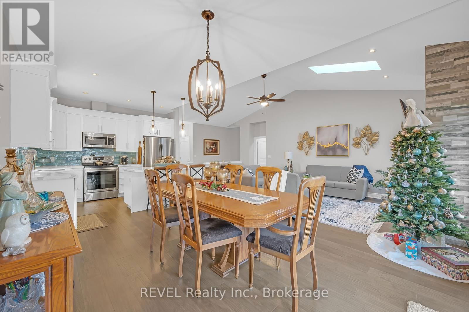 49 - 180 PORT ROBINSON ROAD Image 16