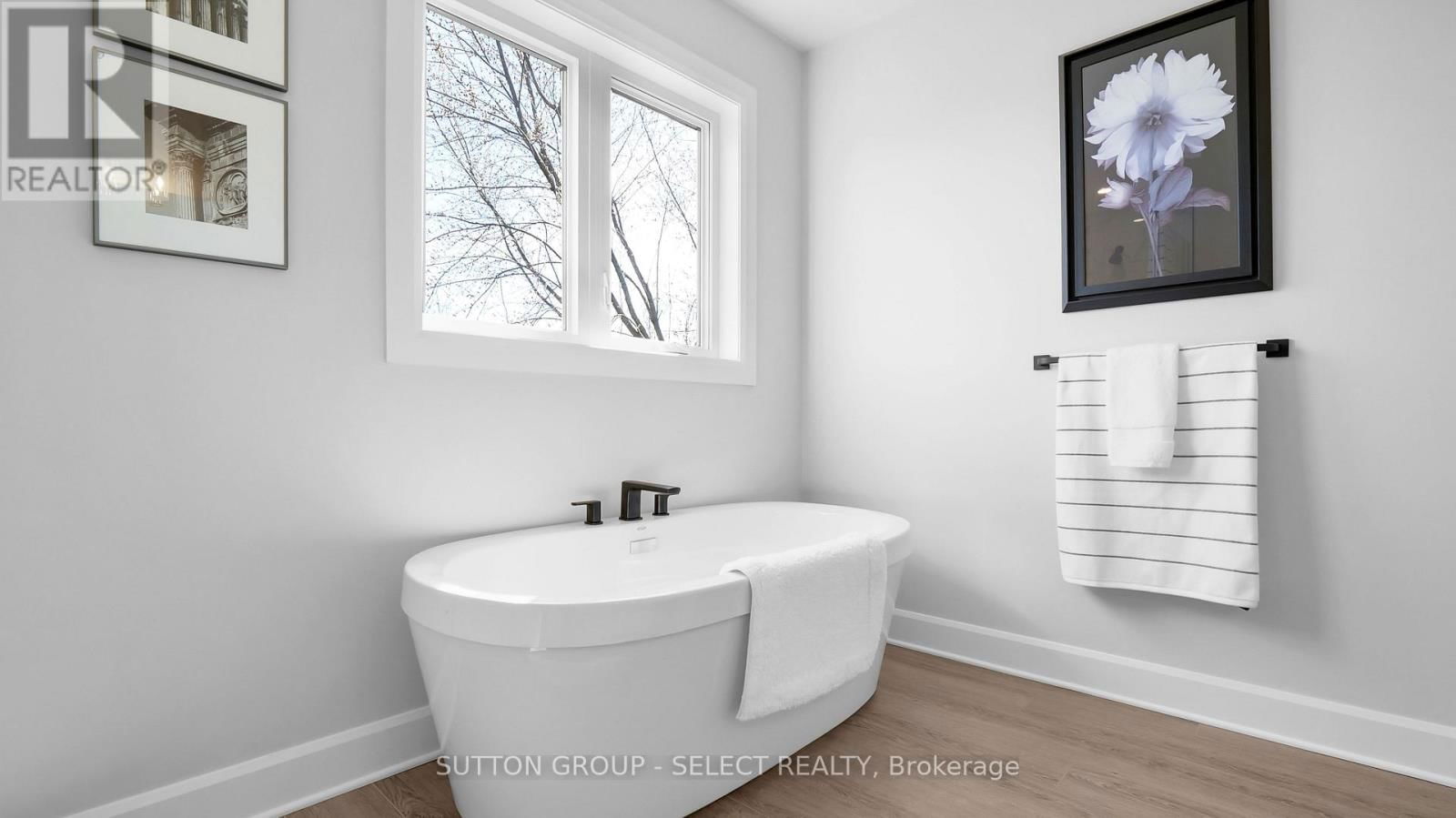 44 LUCAS ROAD Image 21
