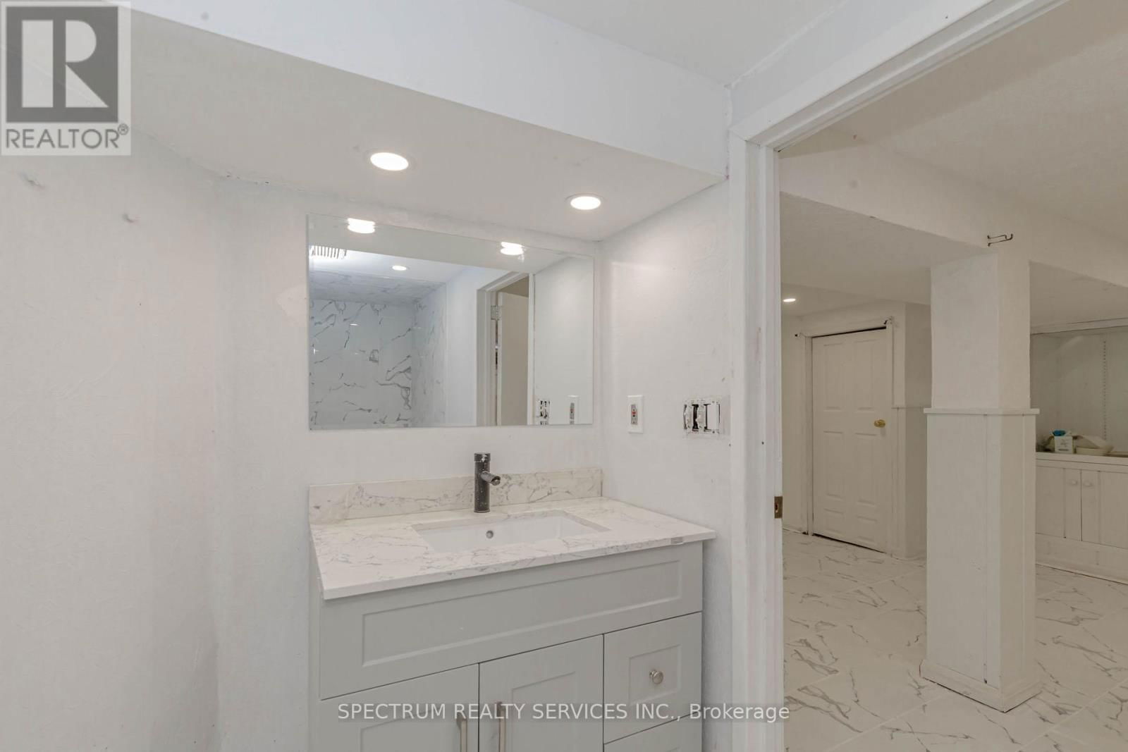 55 HAMILTON STREET Image 24