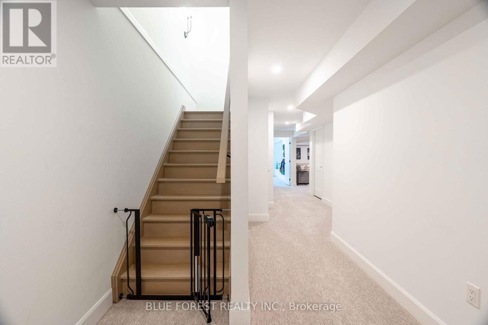 2419 BLACK RAIL TERRACE Image 32