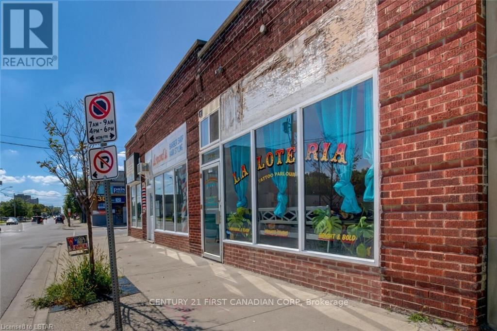 1066 DUNDAS STREET E Image 18