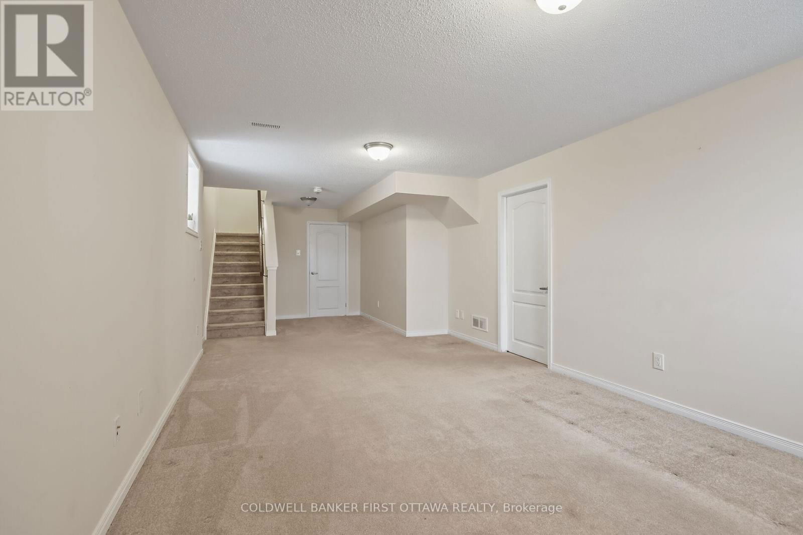 559 RADIANT PRIVATE POINT Image 37