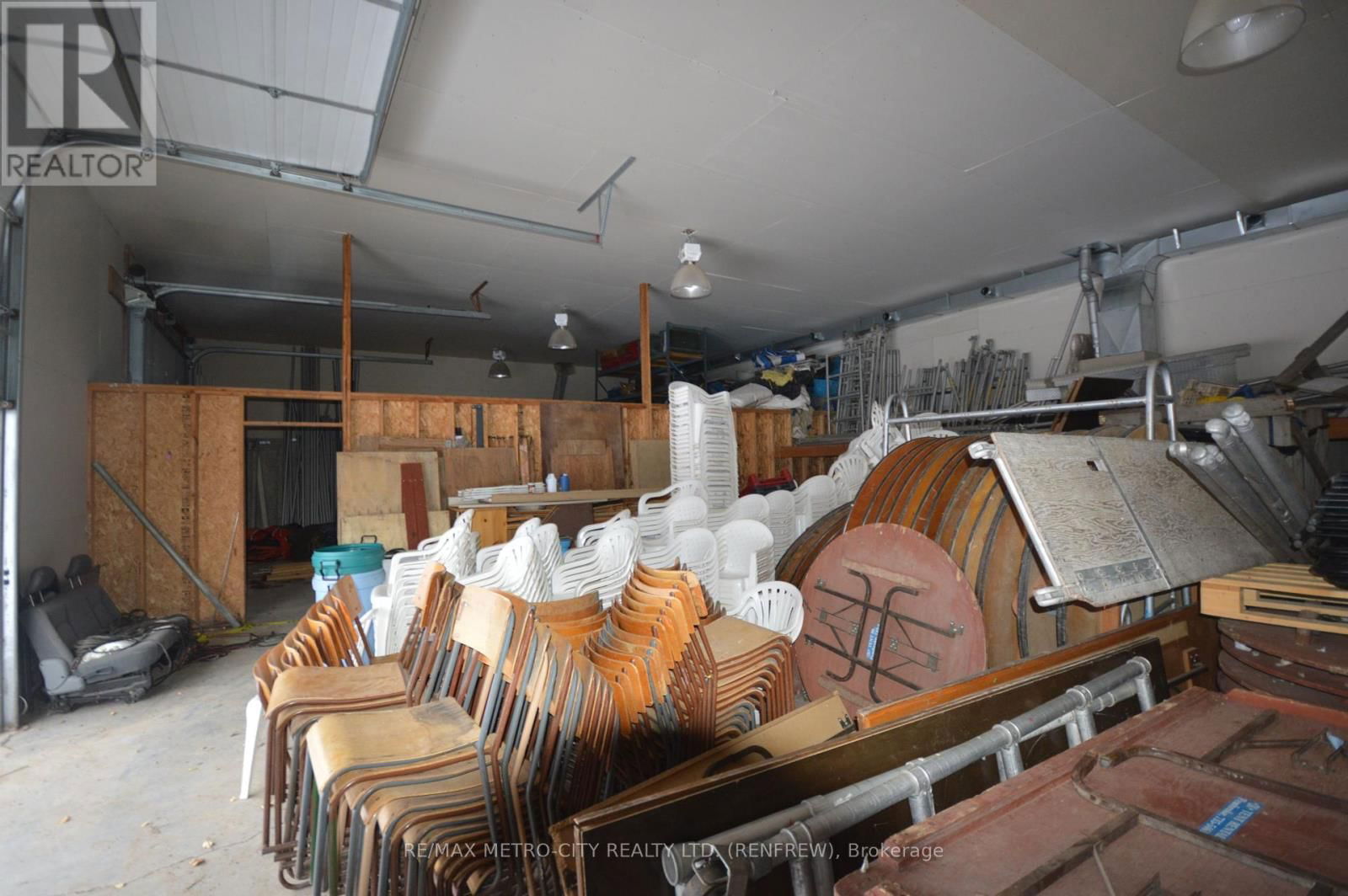 997 GILLAN ROAD Image 11