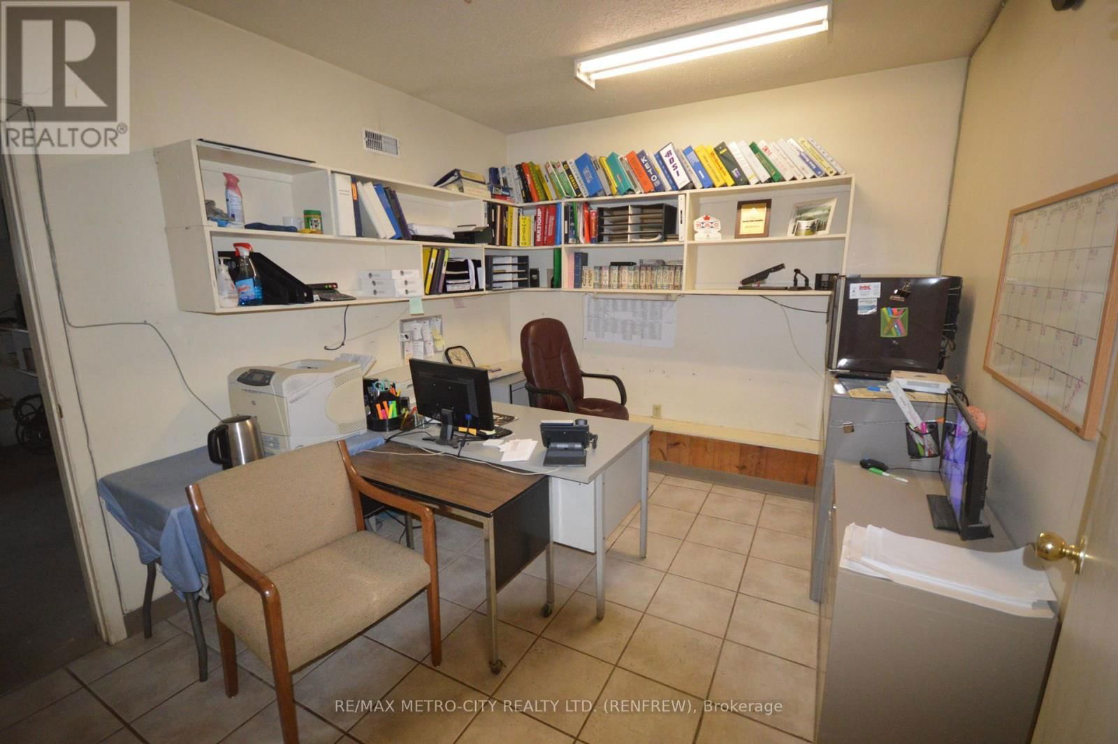997 GILLAN ROAD Image 5