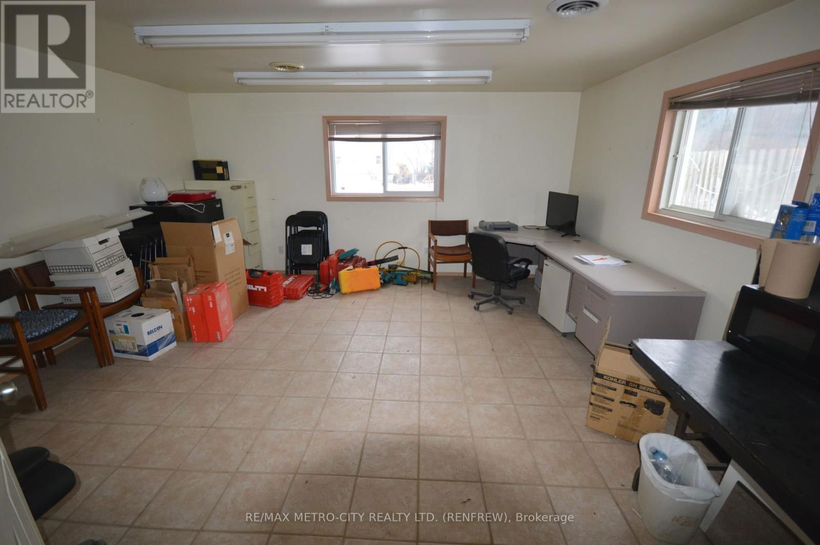 997 GILLAN ROAD Image 6