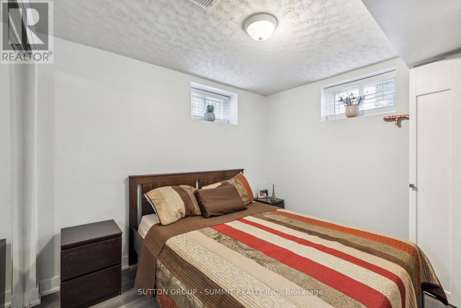 6384 STAMFORD GREEN DRIVE Image 30