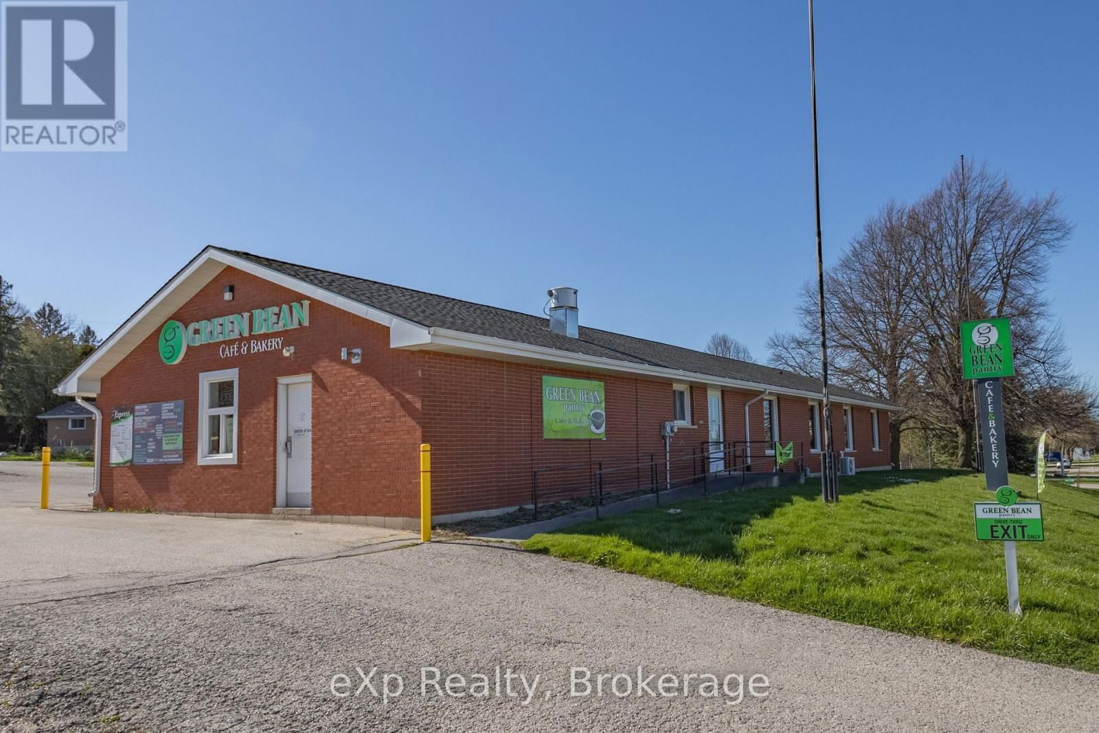 1319 YONGE STREET SOUTH Image 1