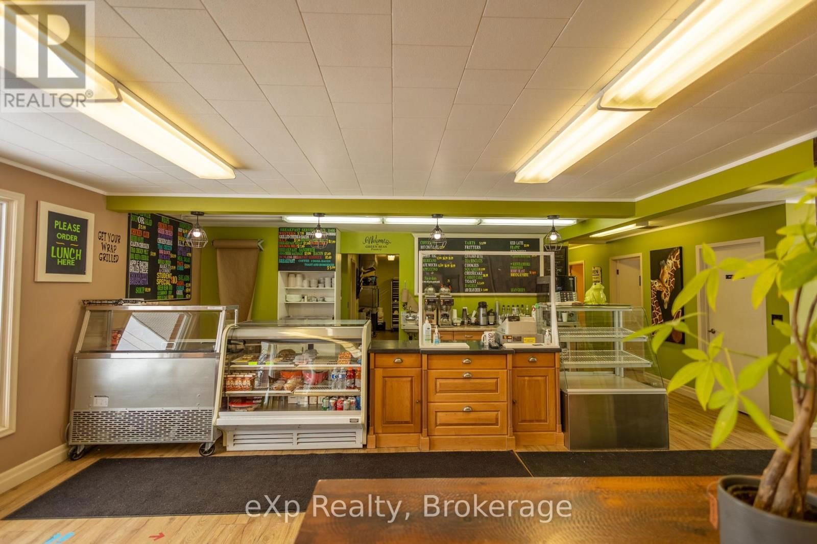 1319 YONGE STREET SOUTH Image 14