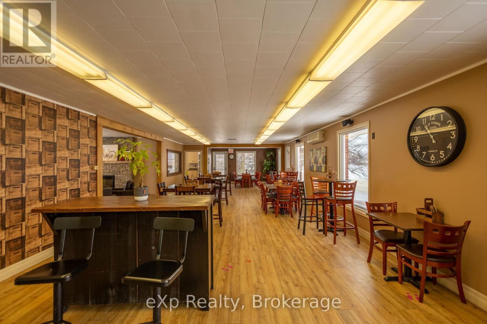 1319 YONGE STREET SOUTH Image 16