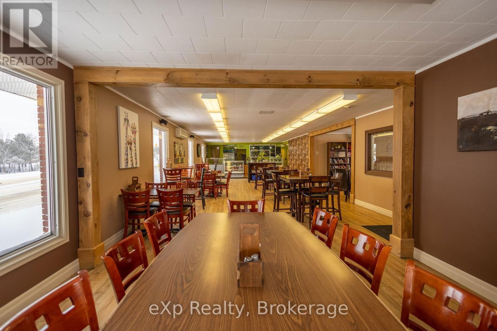 1319 YONGE STREET SOUTH Image 18