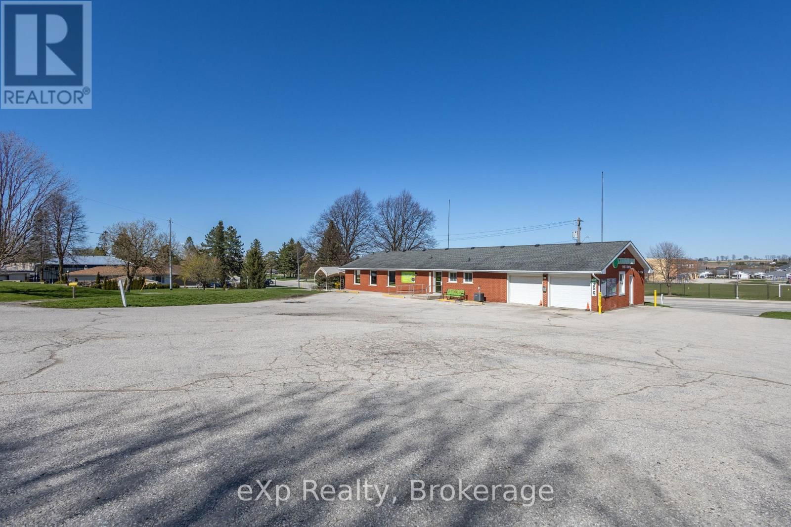 1319 YONGE STREET SOUTH Image 7